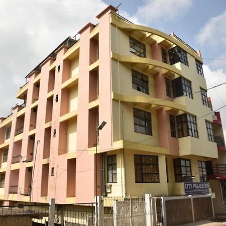 Hotel City Palace Inn Shillong Bagian luar foto