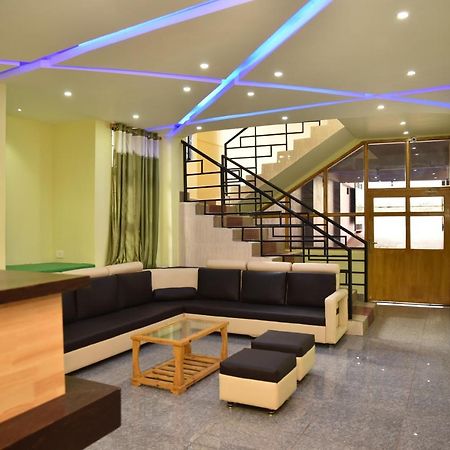 Hotel City Palace Inn Shillong Bagian luar foto