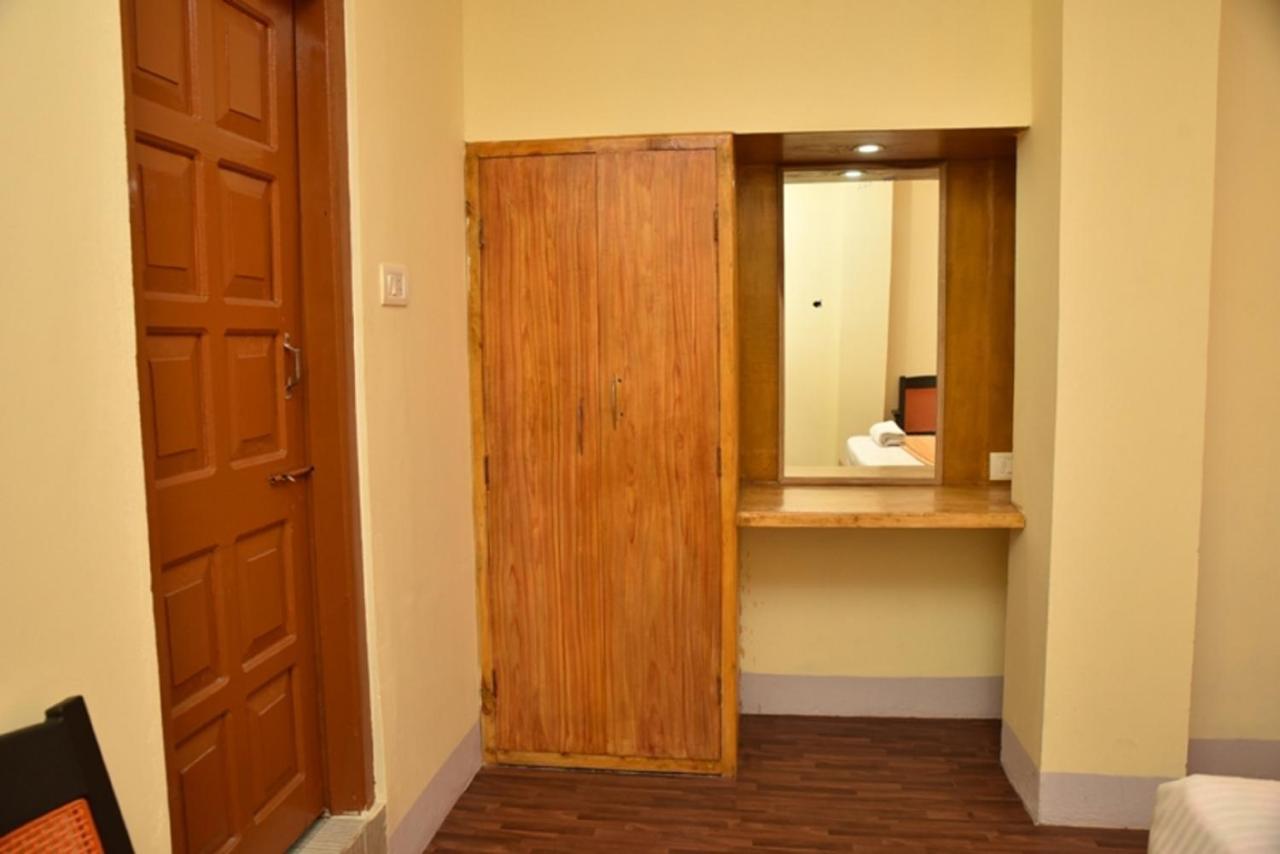 Hotel City Palace Inn Shillong Bagian luar foto