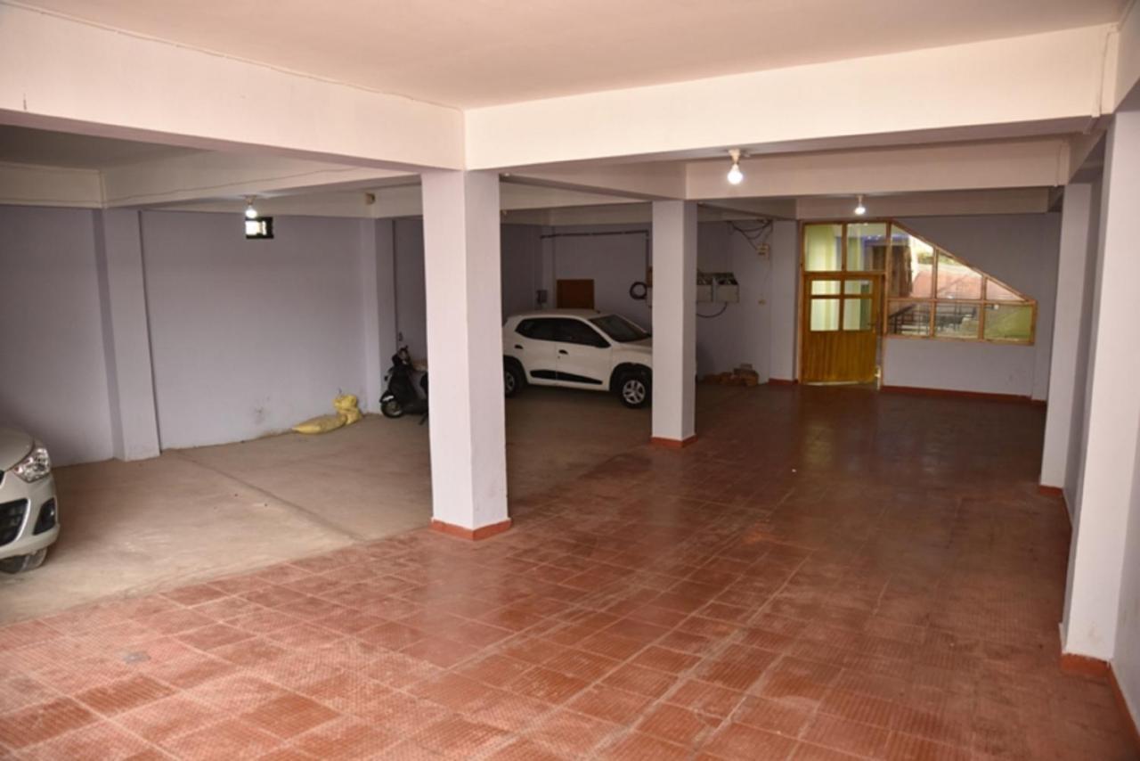 Hotel City Palace Inn Shillong Bagian luar foto